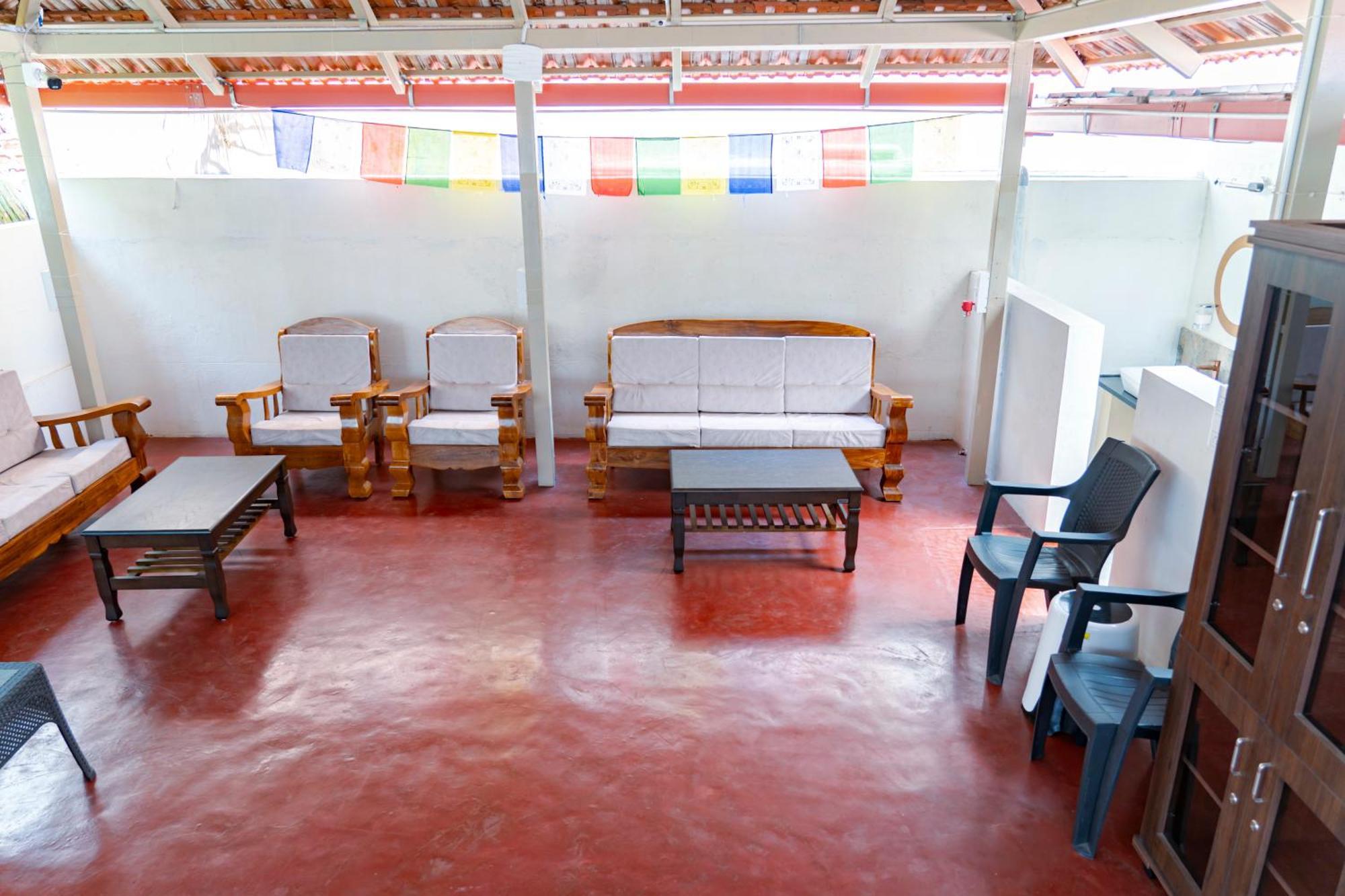 Leo Vishroam Hostel Mysore Exterior photo