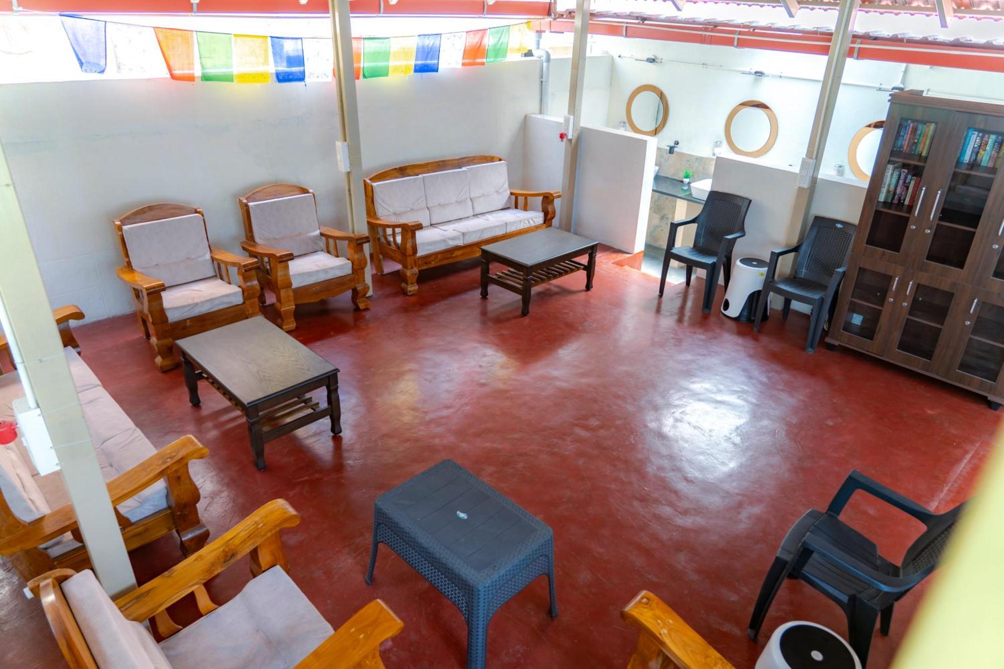 Leo Vishroam Hostel Mysore Exterior photo
